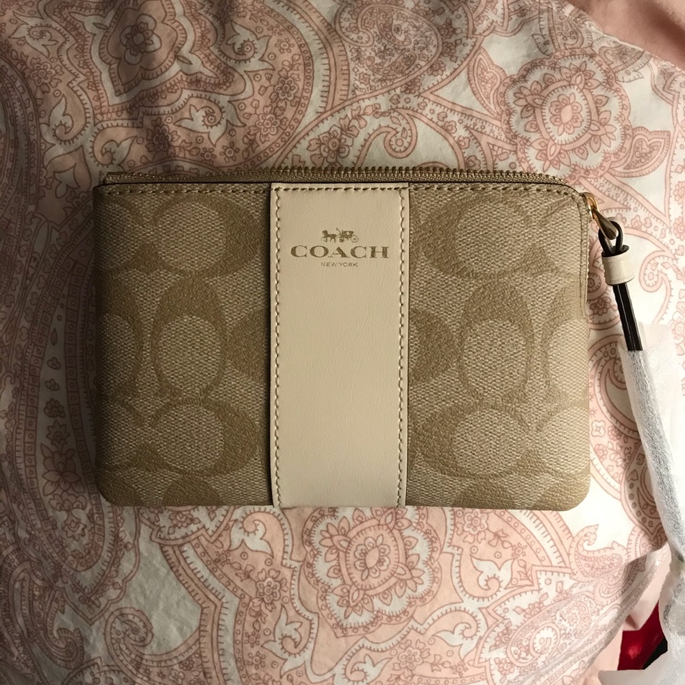 NEW Coach light khaki wallet